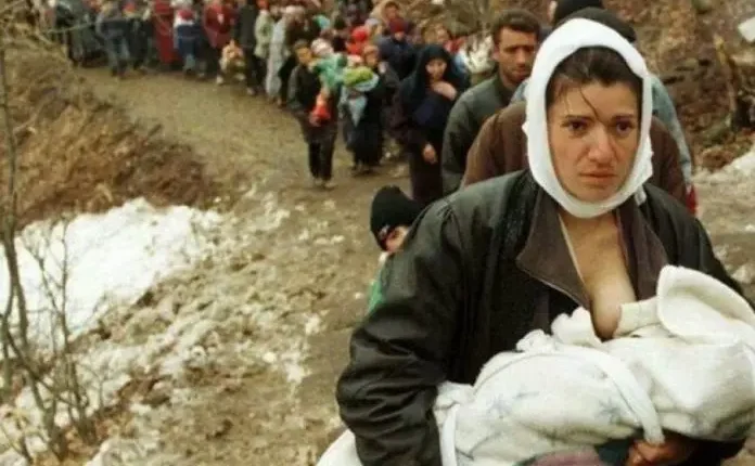 Flet gruaja simbol e eksodit të Kosovës: Si na ndihmoi UÇK-ja të shpëtonim