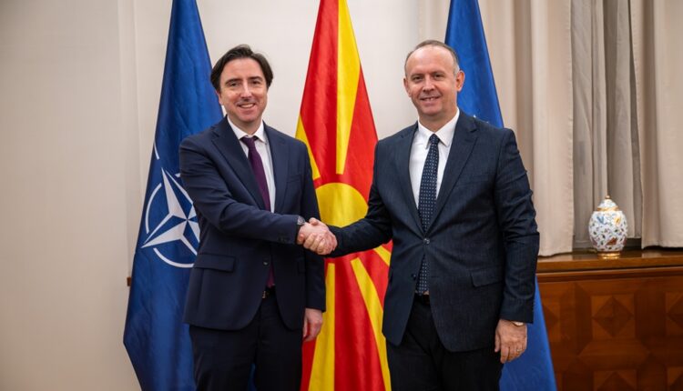 Takim lamtumire i kryetarit Gashi me ambasadorin britanik Metju Loson