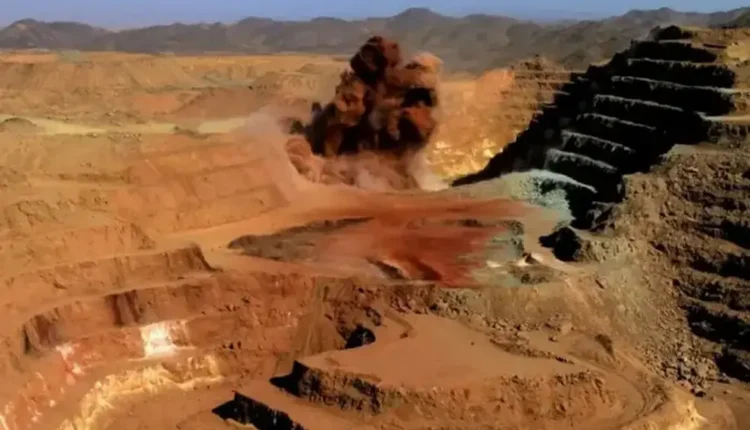 Shembet miniera e arit në Sudan, të paktën 82 të vdekur dhe 50 të plagosur