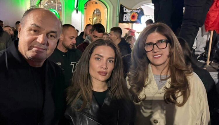 Shoshi, Hoxhaj e Musliu në shesh çdo natë: Deri në lirimin e çlirimtarëve