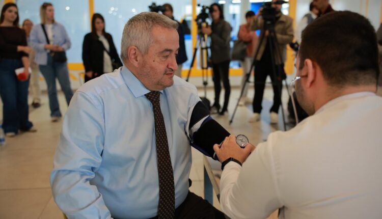 Ministri Klekovski vizitoi pikën e kontrolleve falas të ISHP-së me rastin e Ditës Botërore të Zemrës