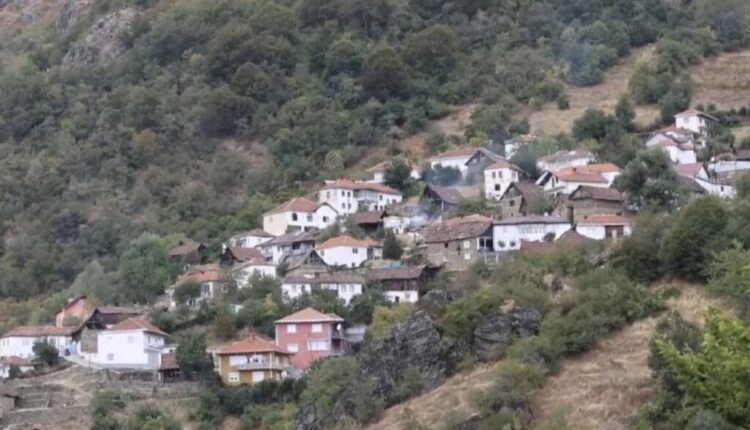 Novosella e Bogovinës drejt zbrazjes! Mungesa e investimeve dhe rrugët e shkatërruara po i largojnë banorët