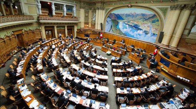 Zvicra e rrëzon iniciativën për shtetësinë  Jo natyralizimit pas 5 vitesh 