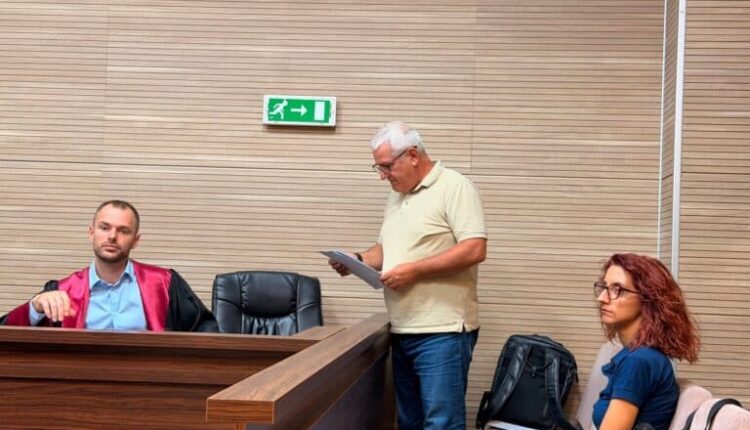 Dënohet me 1 vit burg ministri i Albin Kurtit