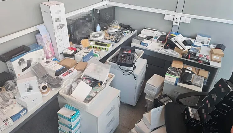 Shtetas të Rusisë dhe Izraelit arrestohen në Mal të Zi, kishin paketuar pajisje spiunazhi në 19 valixhe dhe po shkonin drejt Tel Avivit