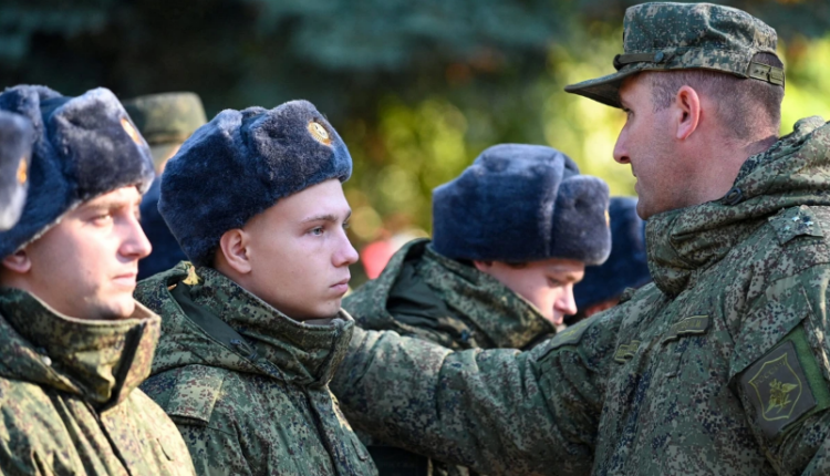 Rusia rekruton bjellorusë për luftën në Ukrainë, premtohen paga të larta dhe shtetësi