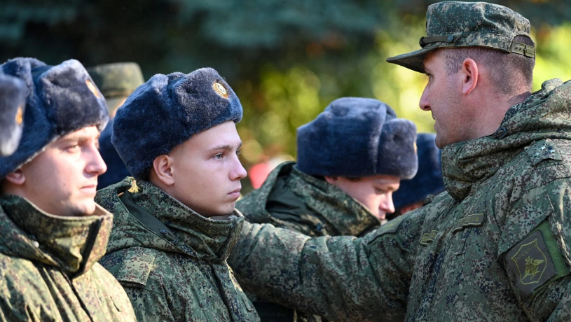 Rusia rekruton bjellorusë për luftën në Ukrainë  premtohen paga të larta dhe shtetësi