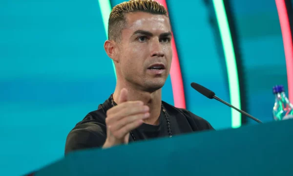 Ronaldo  Disa duan të më  vrasin   por u duhet pushka   kam dy ëndrra para se të pensionohem