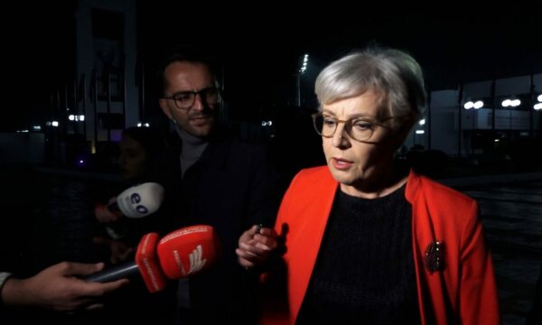 Gërvalla nuk përgjigjet për heshtjen pas vendimit të Speciales  Për të gjitha temat e tjera do të kemi mjaftueshëm kohë