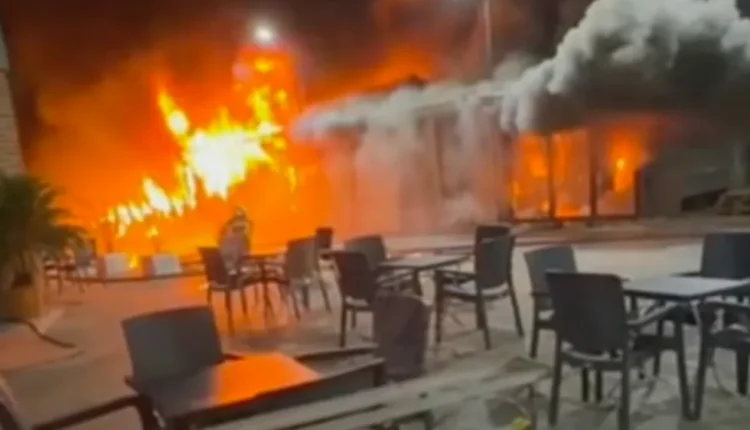 MPB me detaje për zjarrin në Shuto Orizare: Janë djegur mbi 20 dyqane në një qendër tregtare