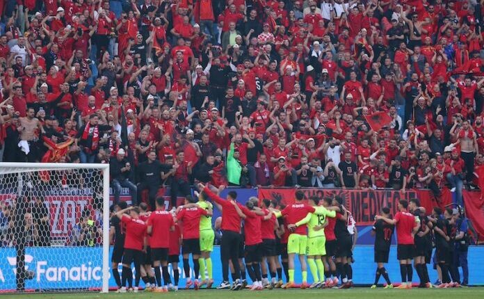 Shqipëria mbyll 45-minutëshin e parë në epërsi 2-0 ndaj Bjellorusisë