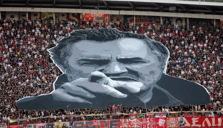 Skandal në futbollin serb: Mbahet një minutë heshtje për Mlladiqin, i dënuar për krime lufte