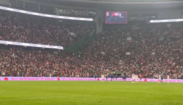 “Montella jep dorëheqje”, tifozët turq të nervozuar ndaj tij