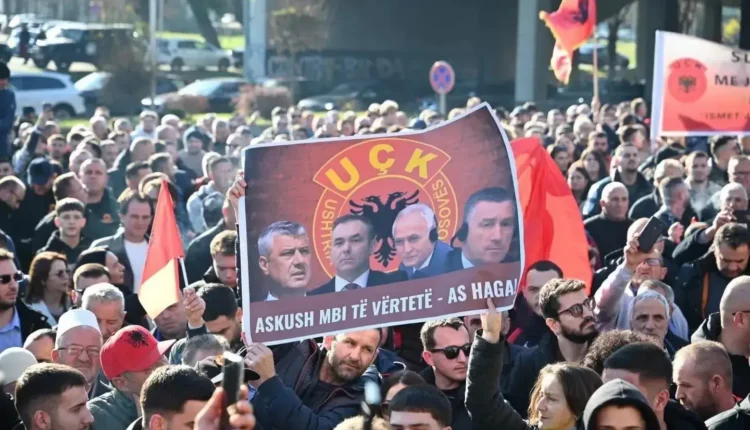 Protestë në mbështetje të katërshes së UÇK: Çlirimtarët e Kosovës duhet të shpallen të pafajshëm