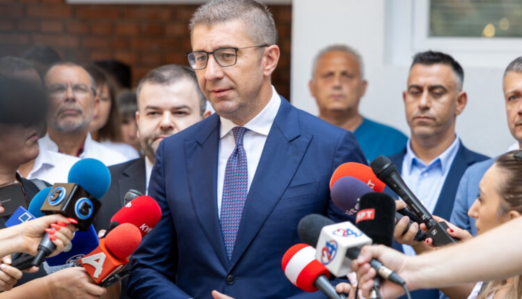 Mickoski: Është rinovuar plotësisht Reparti i Neurofiziologjisë në Klinikën Universitare të Neurologjisë
