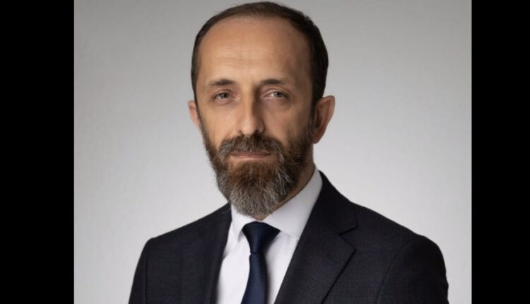 Valmir Aziri i përgjigjet Ben Blushit
