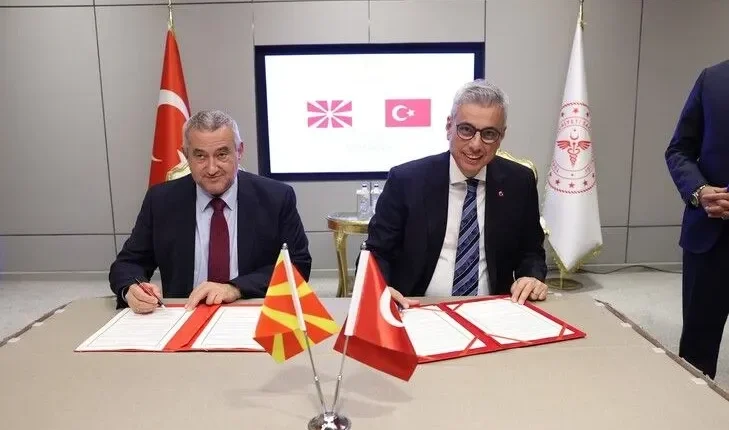 Turqia dhe Maqedonia e Veriut nënshkruajnë marrëveshje bashkëpunimi në shëndetësi
