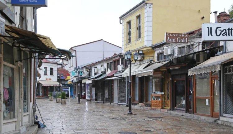 Taksat e larta po mbyllin dyqanet e zejtarëve, eksodi vazhdon