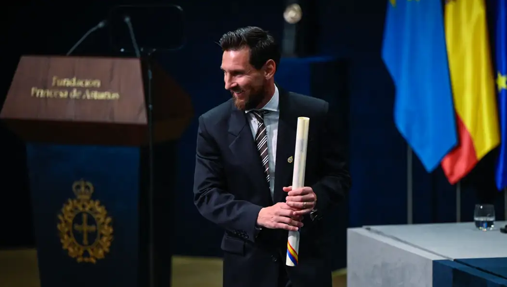 VIDEO  Lionel Messi në majën e botës  bëhet futbollisti i parë që i jepet çmimi i Princeshës së Asturias