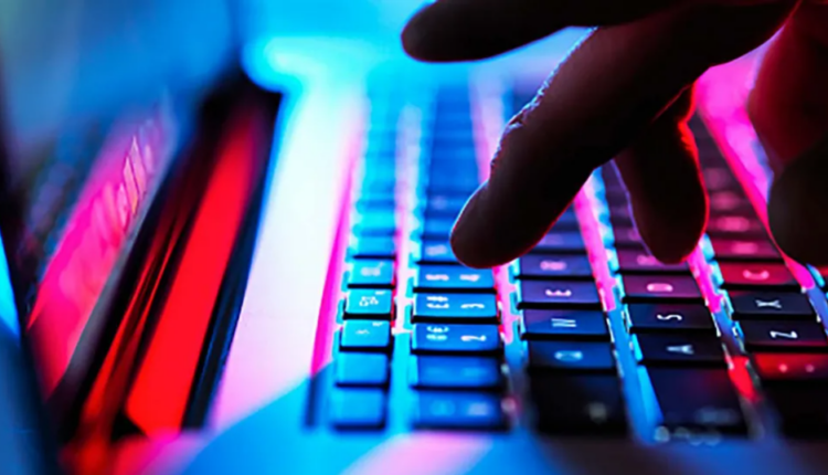 Alarm kibernetik në mbarë botën, mbyllen faqet e internetit: Çfarë është PHP që shkaktoi defektin