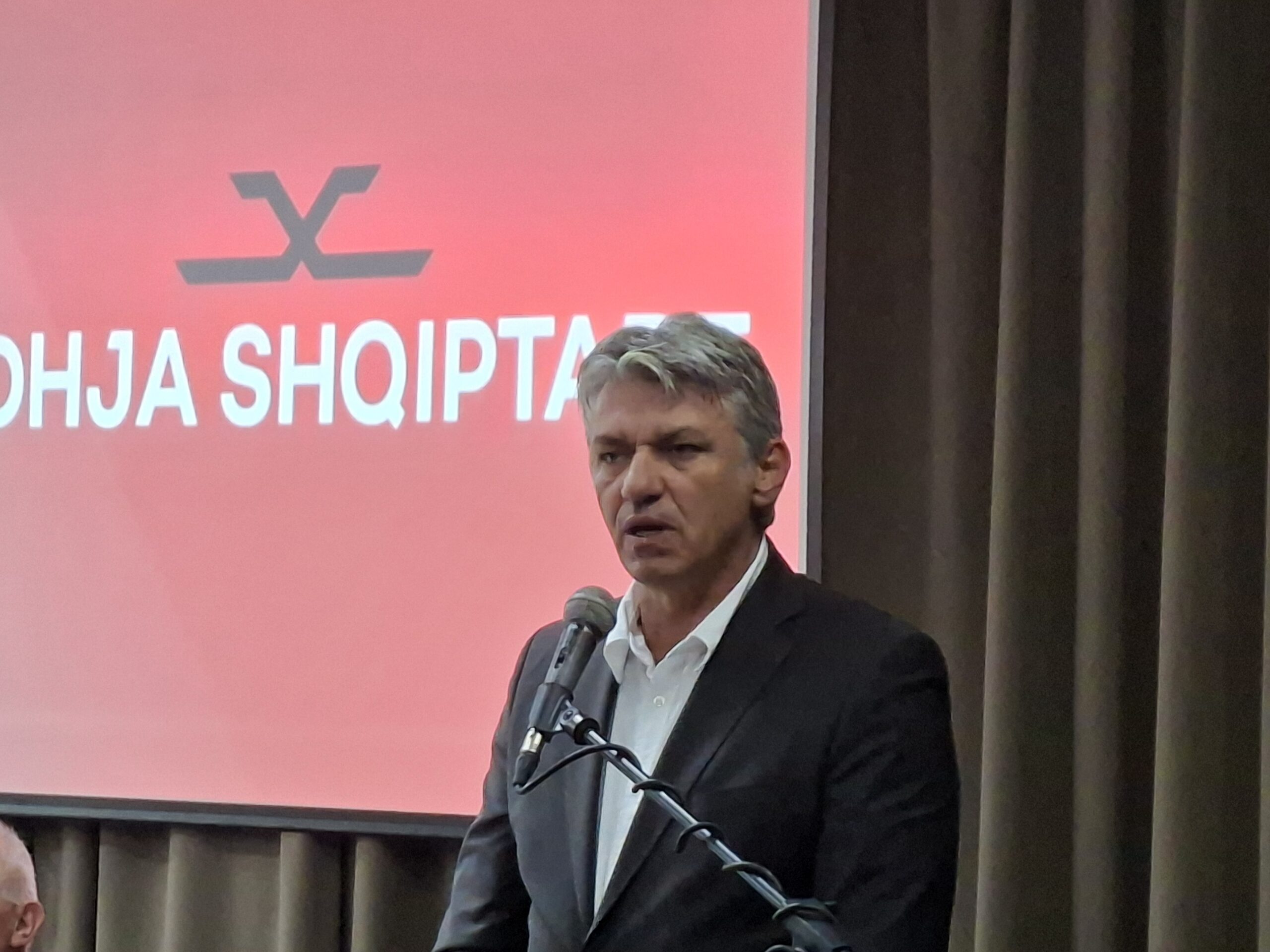 Lidhja Shqiptare mbajti Kuvendin e Degës së Tetovës  Arlind Murtezani zgjidhet Kryetar i degës