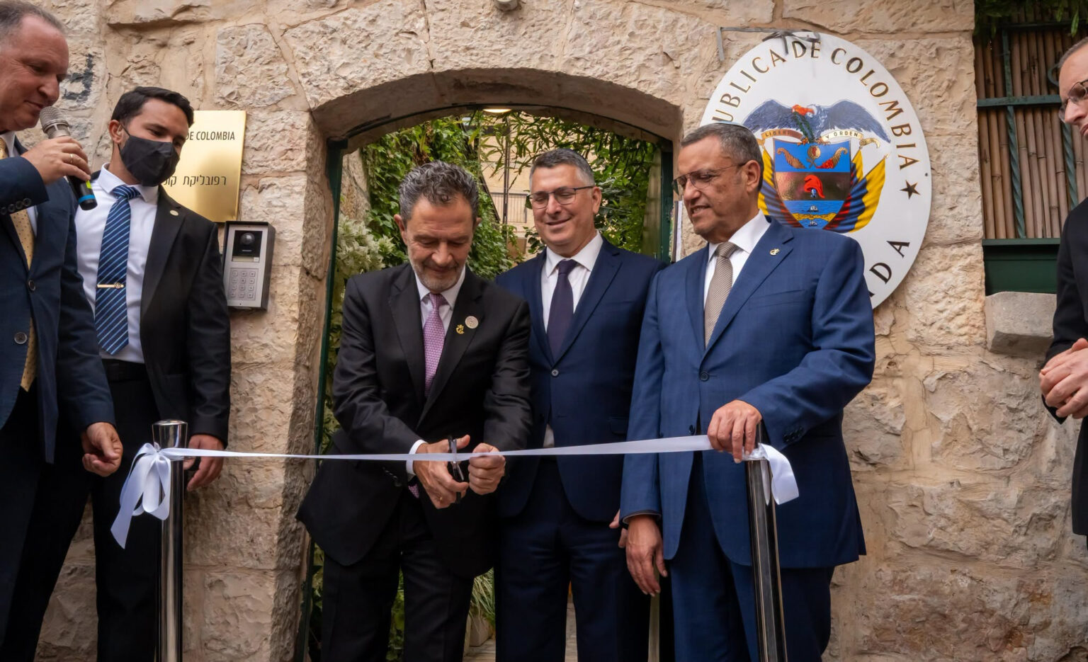 Nëntëmbëdhjetë vende dënojnë hapjen e ambasadës kolumbiane në Jerusalem