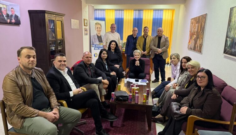 Funksionarë të VLEN-it vizitojnë Preshevën, mbështetje për “Koalicionin shqiptar”