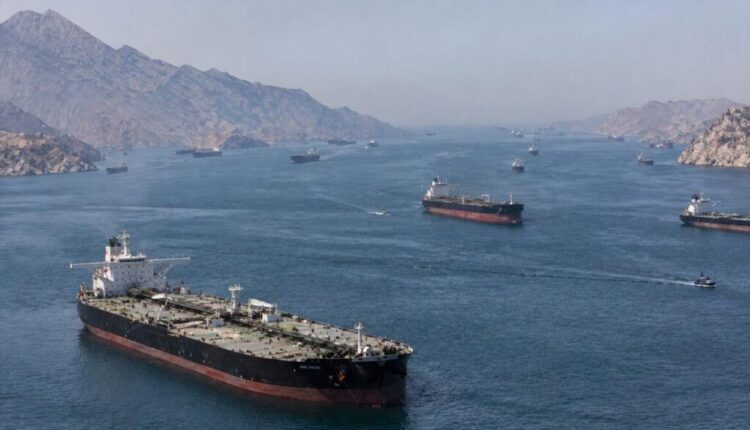 Nafta mbi 106 dollarë, Irani intensifikon sulmet ndaj anijeve në Hormuz