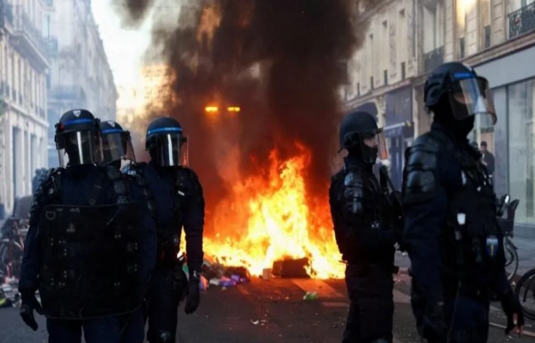 Parisi zgjat orarin e kufizimit të lëvizjes  Marseja e Lioni ndalojnë protestat