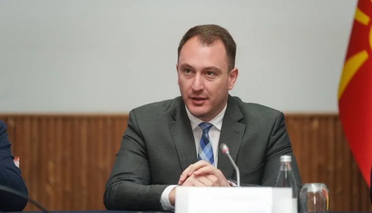 Aplikacioni “m.Shërbime” do të promovohet më 28 tetor në Filarmoni, njoftoi ministri Andonovski