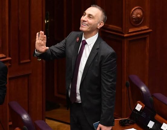 Shqiptari nga Velesi: Çdo gjë që kam e jap për garancionin e Grubit!