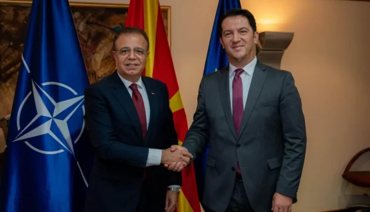 Bekim Sali diskuton me delegacionin e IUC-së zgjerimin e bashkëpunimit me universitetet ndërkombëtare