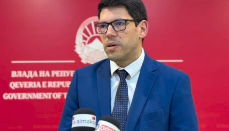 Ministri Ferati: Synojmë të zgjidhim problemin e të punësuarve me kontratë dhe të mbrojmë dinjitetin e tyre