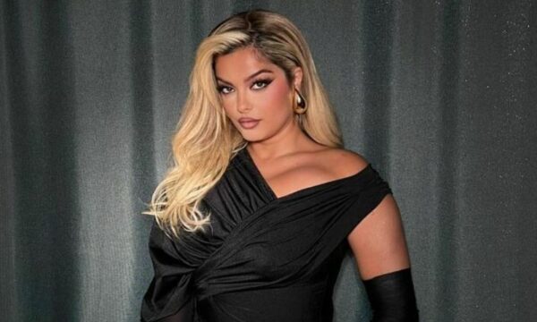 Bebe Rexha solidarizohet me protestuesit në Shqipëri  Gjenerata e re është e ardhmja