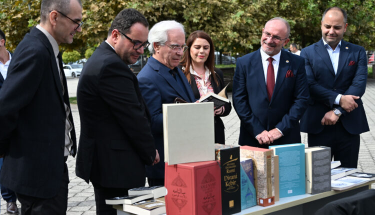 Panairi Mbarëkombëtar i Librit Akademik dhe Shkencor në UT – aty ku kujtesa takohet me dijen