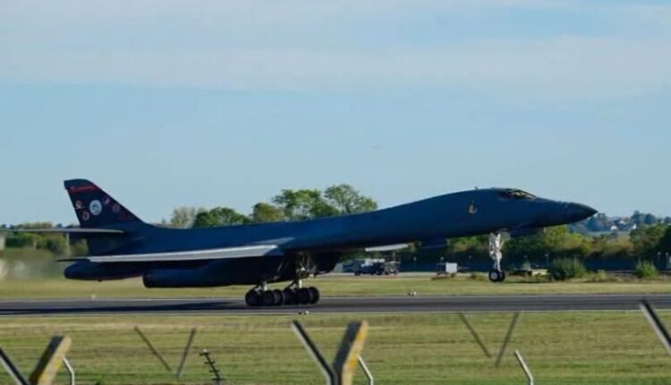 SHBA tërheq bombarduesit nga baza ushtarake në Britani