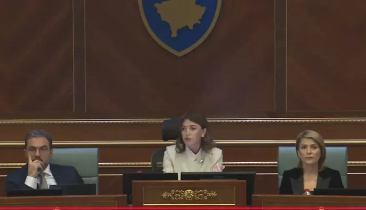 Haxhiu me thirrje: Merruni vesh për presidentin, mos e çoni vendin në zgjedhje