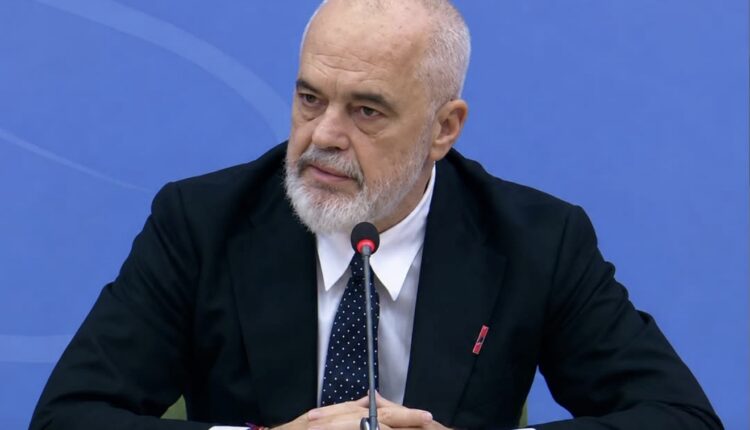 Rama për studentët: Brez Tik Tok-u pa shkollë, që nuk lidhin dot 7 fjalë bashkë