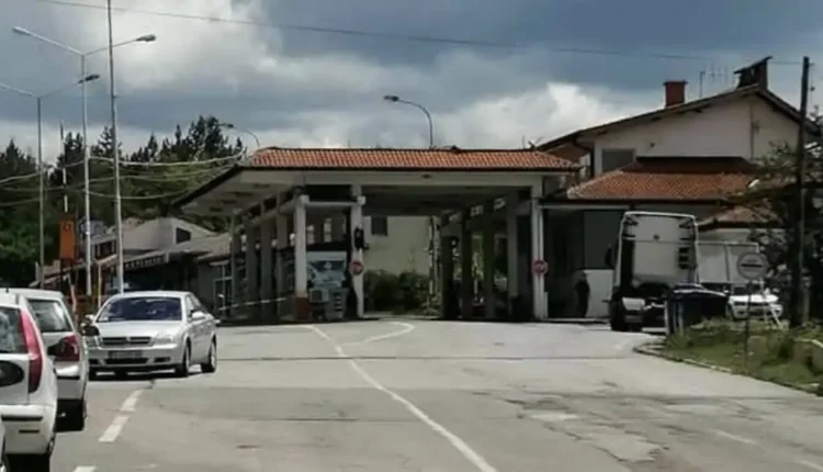 Romuni kapet me dy kavanoza marihuanë dhe LSD në pikën kufitare të “Dellçevës”