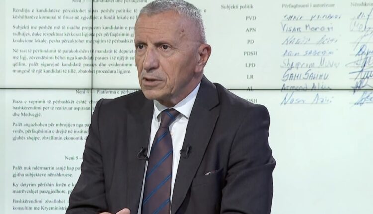 Kamberi: Vuçiq ka frikë nga ndërkombëtarizimi i çështjes së Luginës
