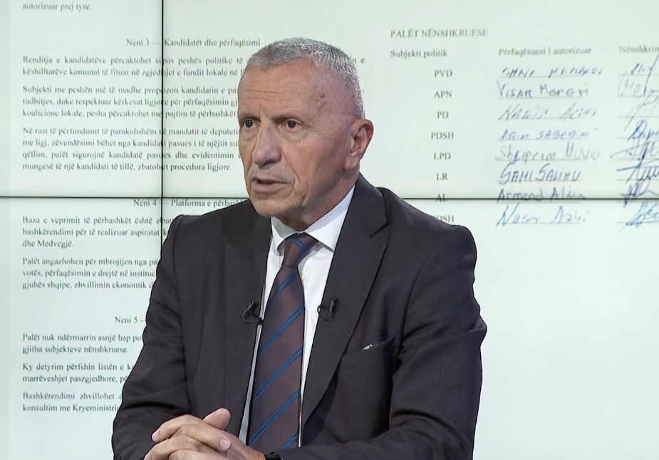 Kamberi  Vuçiq ka frikë nga ndërkombëtarizimi i çështjes së Luginës