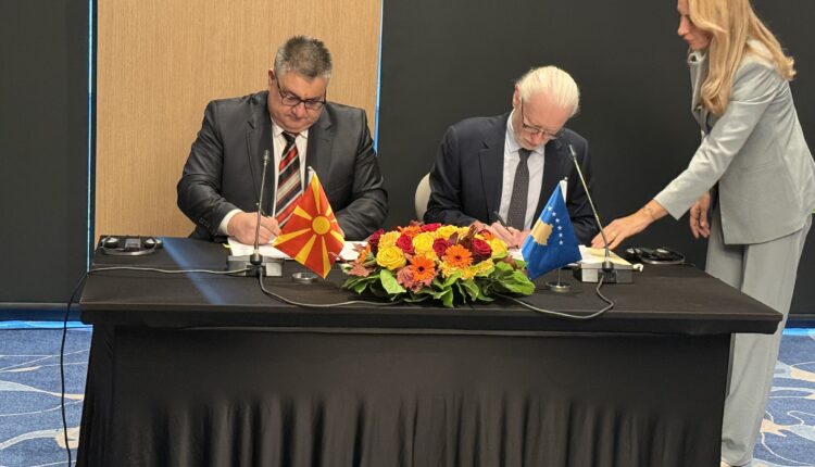 Maqedonia e Veriut dhe Kosova thellojnë bashkëpunimin, Minçev dhe Jagxhiu nënshkruajnë memorandum