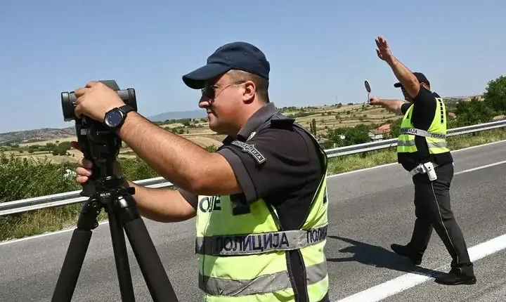 MPB: Shtatë të arrestuar për drejtim të parregullt të automjeteve
