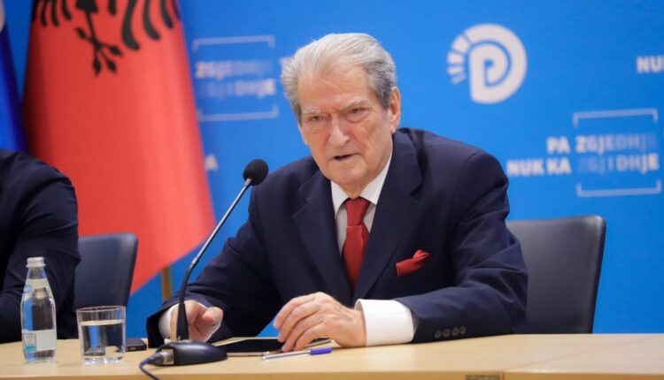 Berisha: PD thërret protestë kombëtare të shtunën në mbështetje të studentëve dhe gjimnazistëve
