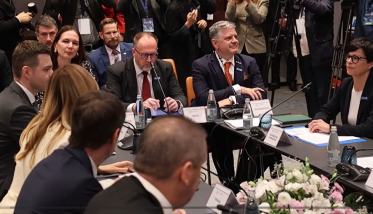 Mucunski: Rruga e Maqedonisë së Veriut drejt BE-së duhet të bazohet në merita, jo në histori