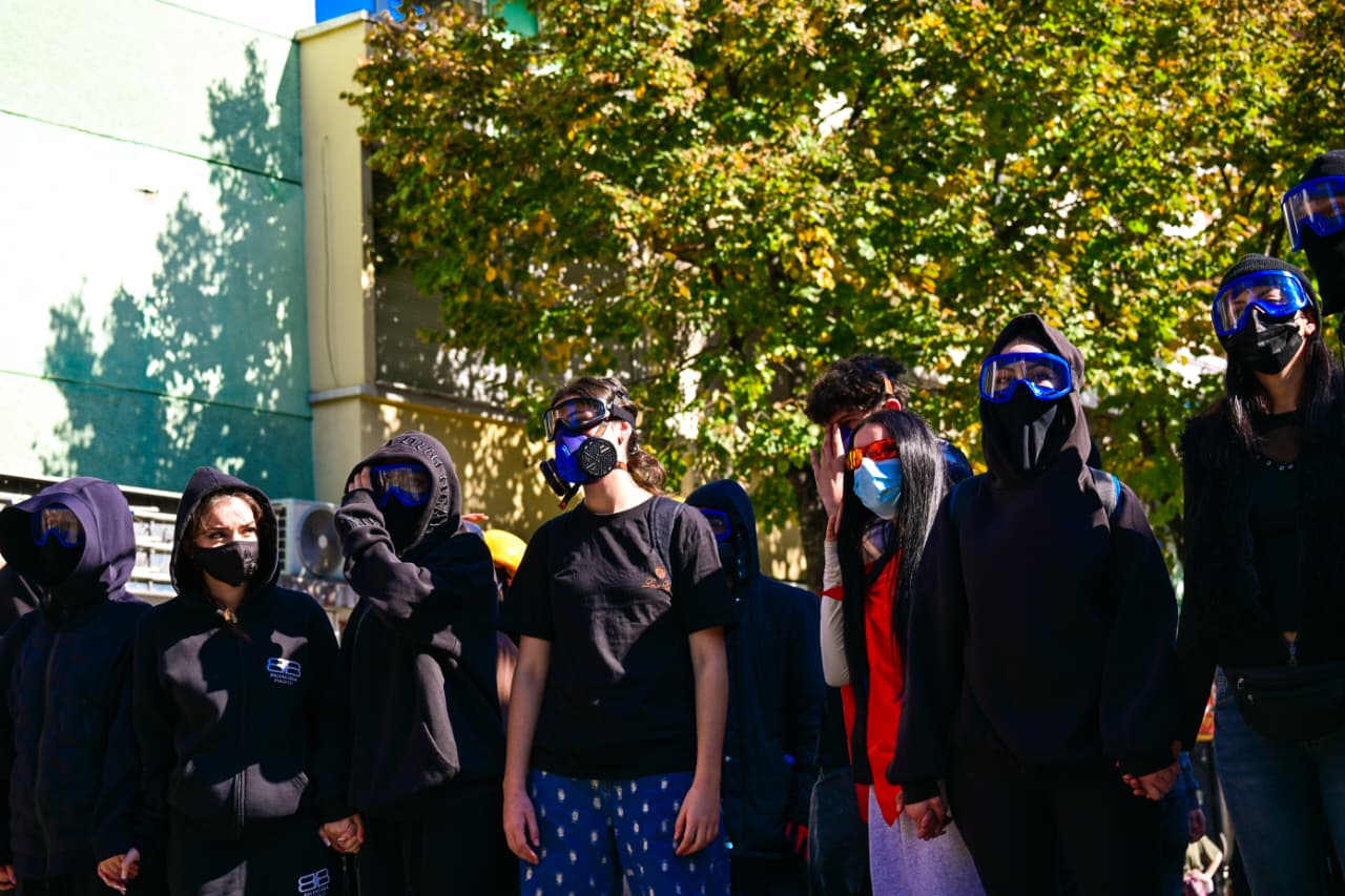 Studentët thërrasin protestë kombëtare  mes përplasjeve të orareve