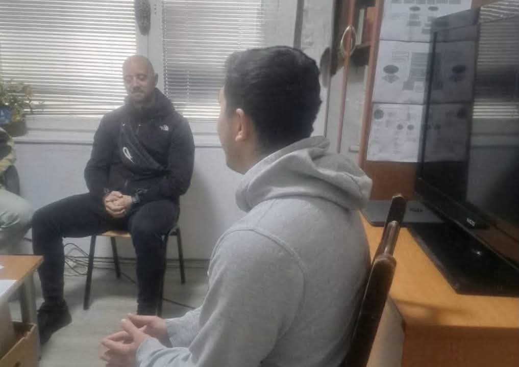 Burgu nuk e ndal dijen  I dënuari në Ohër përfundon me sukses shkollën e mesme