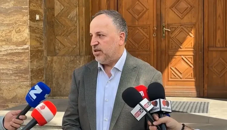 Azizi: Jo vetëm provimi i jurisprudencës, por të gjitha provimet profesionale do të jepen në gjuhën shqipe!