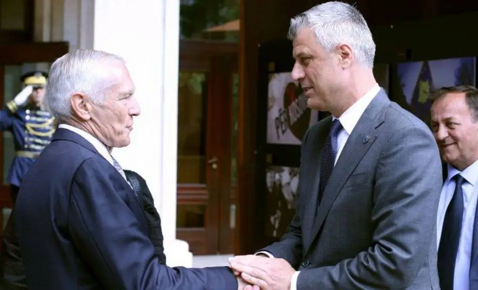 Ish gjenerali shpërthen ndaj Speciales  Clark  Mjaft më  Gjykata të kthejë Thaçin dhe të tjerët në Kosovë
