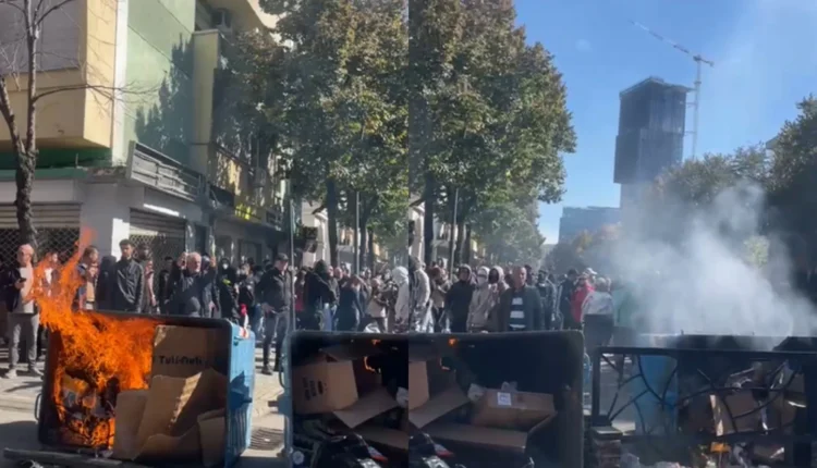 Tensionet te Ministria e Arsimit, protestuesit u vënë flakën koshave të mbeturinave, ndërhyjnë zjarrfikësit